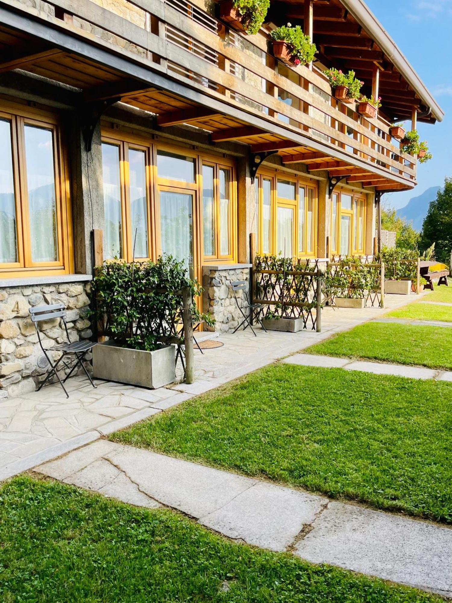 Agriturismo La Selvaggia Mandello del Lario Ngoại thất bức ảnh